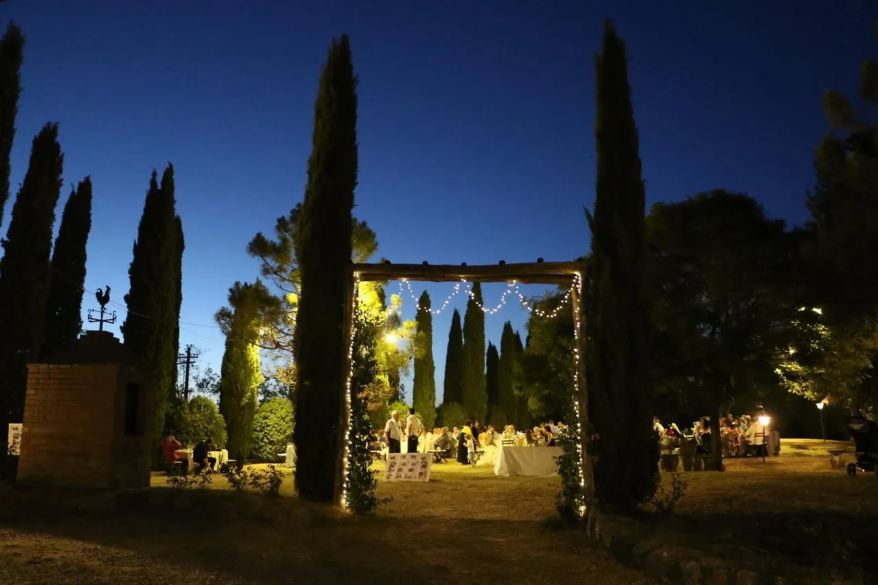 Villa Agriturismo Materno Radicondoli Bauernhof